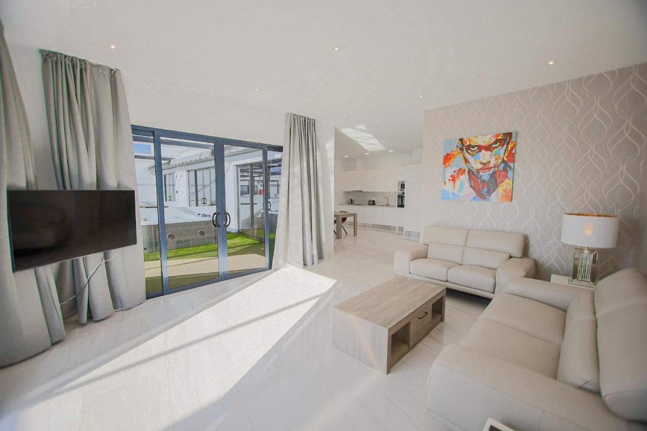 Atlantico Plaza Suite 6A - 2 Beds - 2 Baths Puerto del Carmen (Lanzarote) Exterior photo